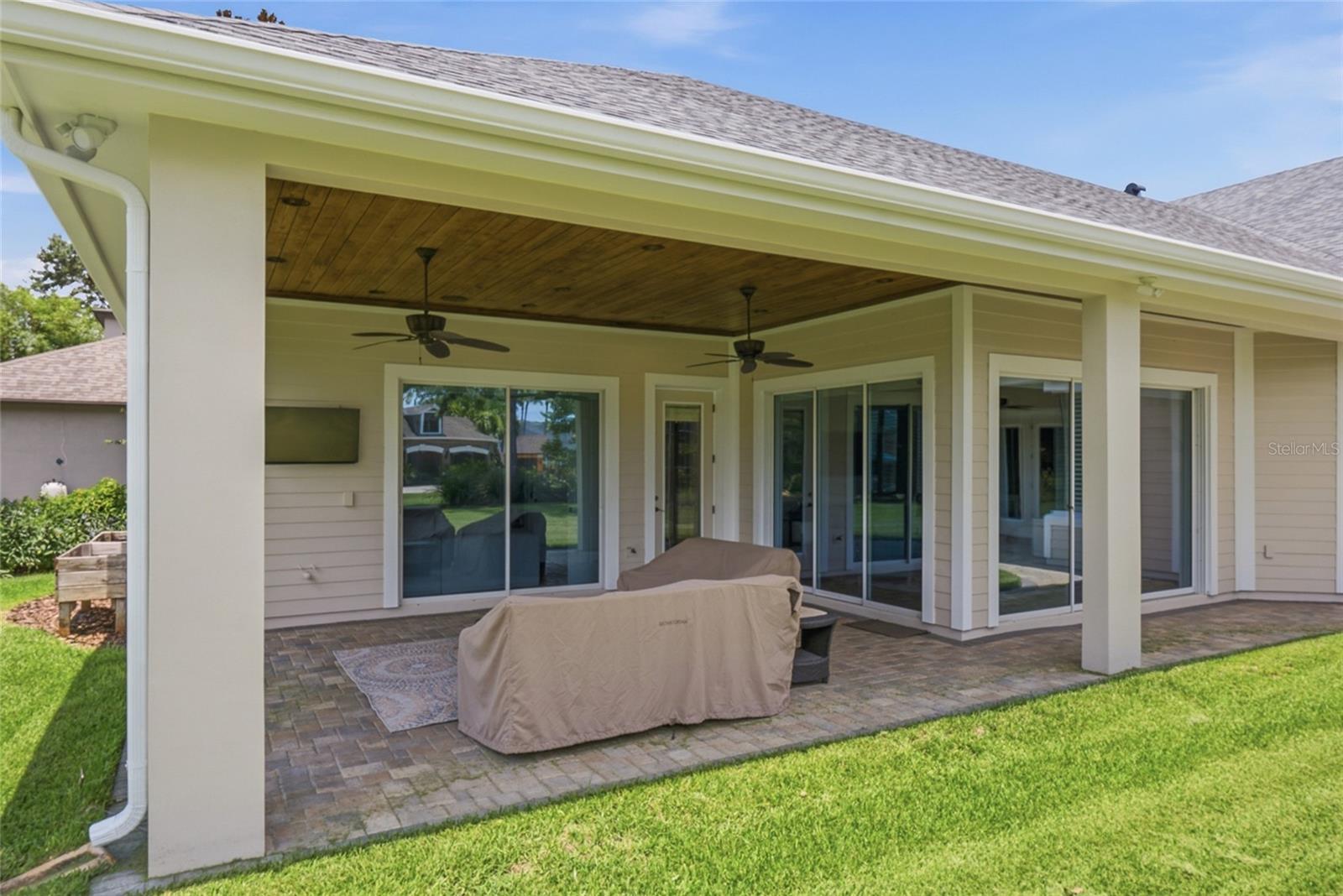 WELLINGTON MANOR PH 2 - Residential