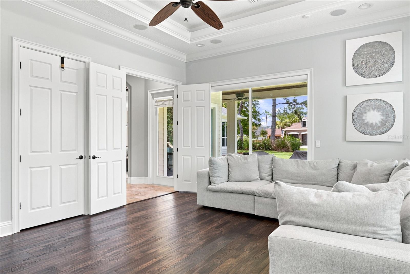 WELLINGTON MANOR PH 2 - Residential