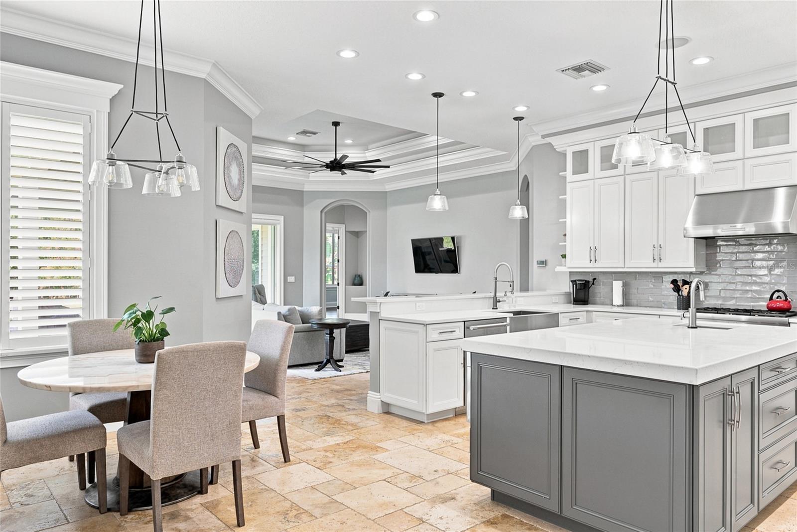 WELLINGTON MANOR PH 2 - Residential