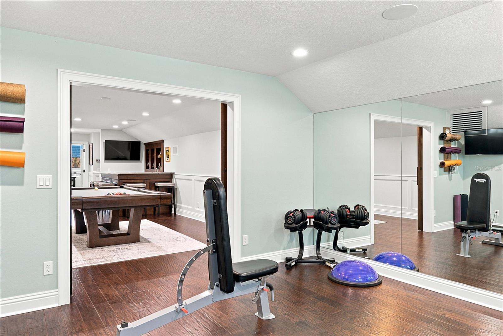 WELLINGTON MANOR PH 2 - Residential