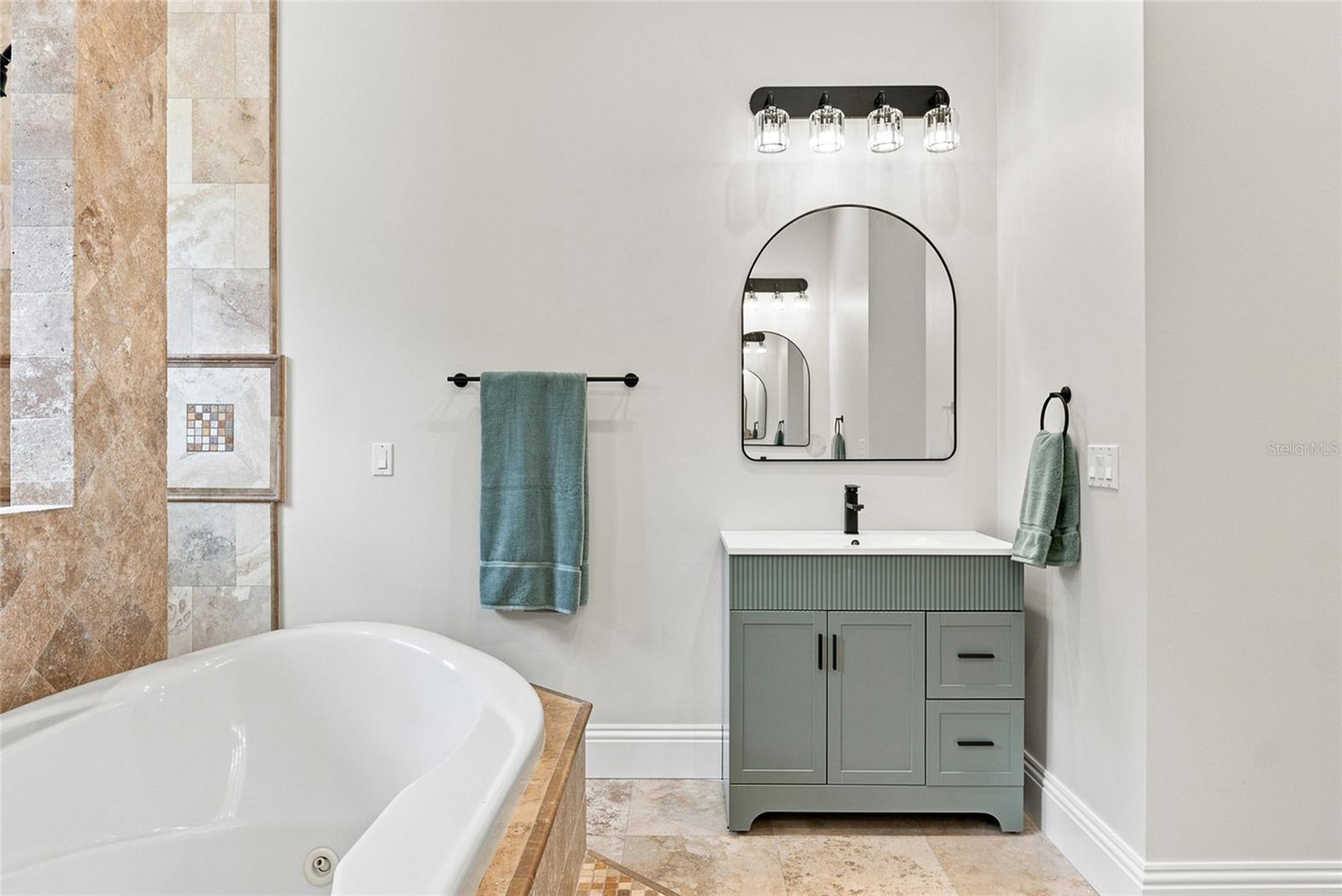 WELLINGTON MANOR PH 2 - Residential