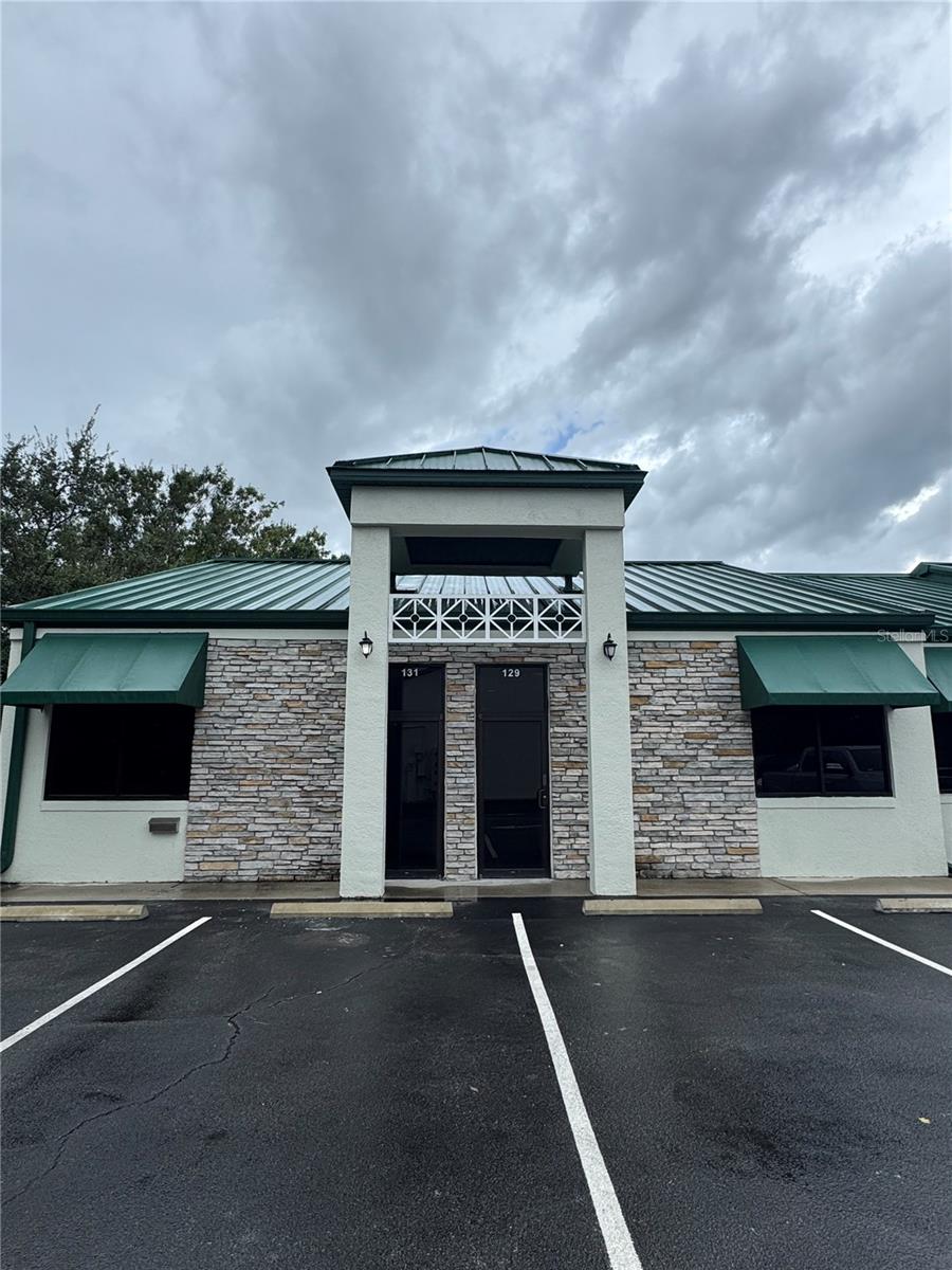 EAST ST CLOUD COMMERCE CENTER - Commercial Lease