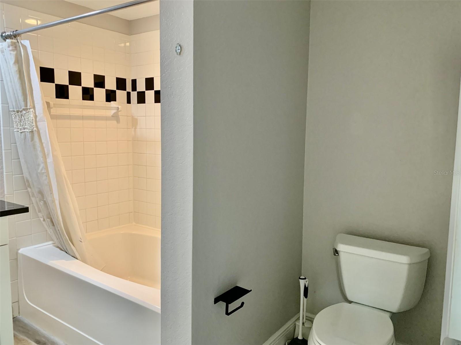 THE MADISON AT SOHO CONDOMINIU - Residential