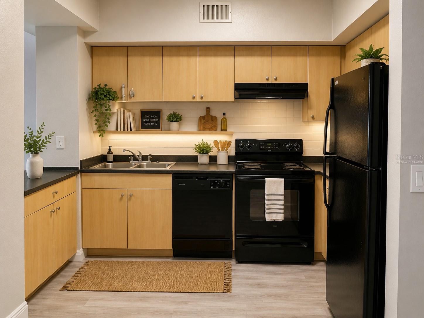 THE MADISON AT SOHO CONDOMINIU - Residential
