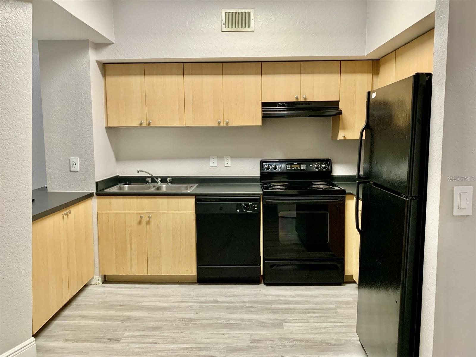 THE MADISON AT SOHO CONDOMINIU - Residential