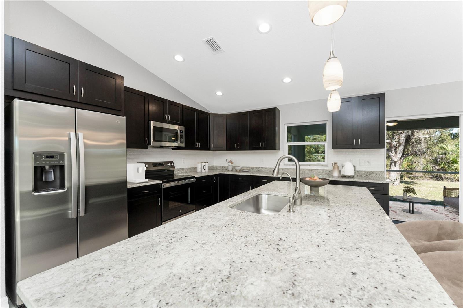 1572 - PORT CHARLOTTE SUB 25 - Residential