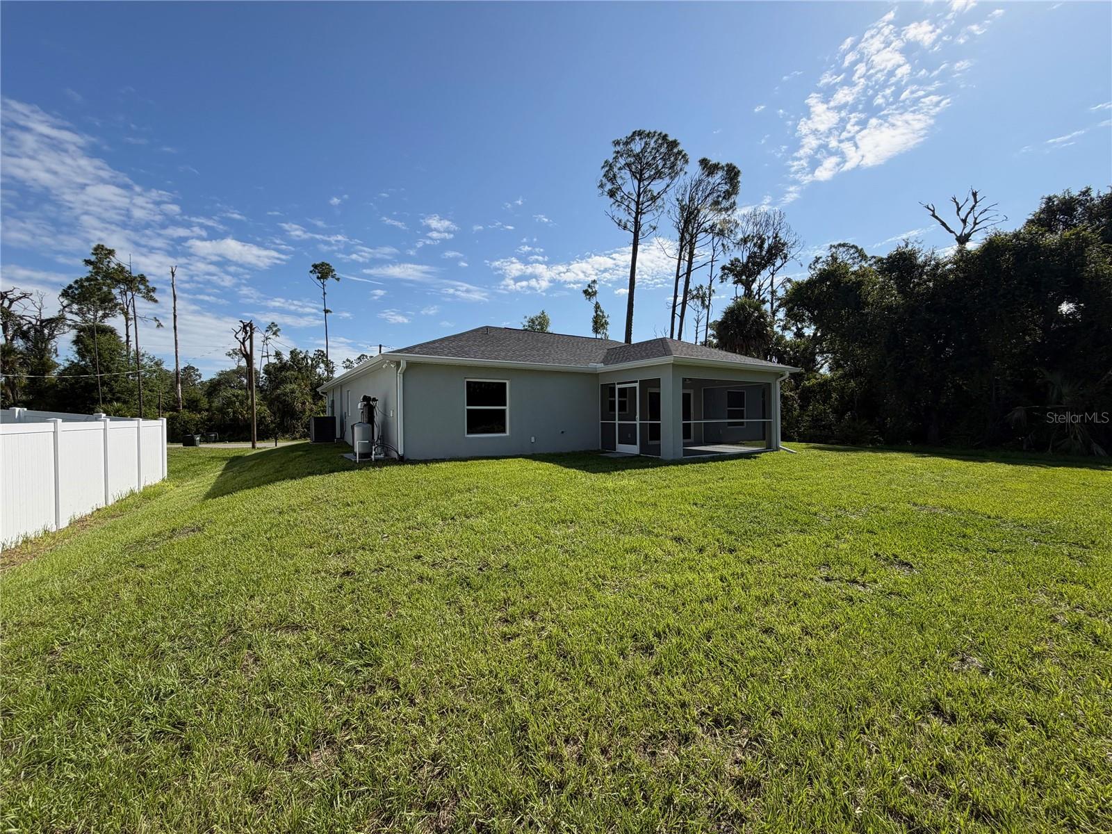 1572 - PORT CHARLOTTE SUB 25 - Residential