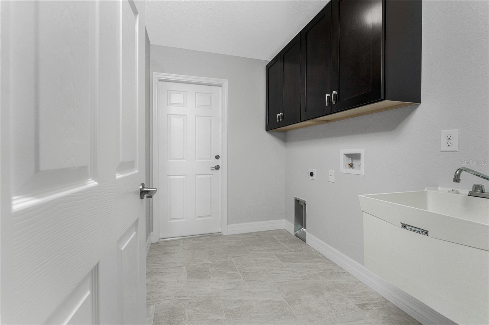 1572 - PORT CHARLOTTE SUB 25 - Residential