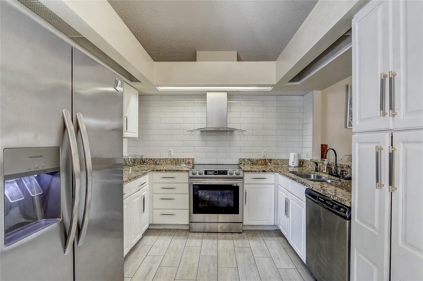 SILVER BEND - Residential