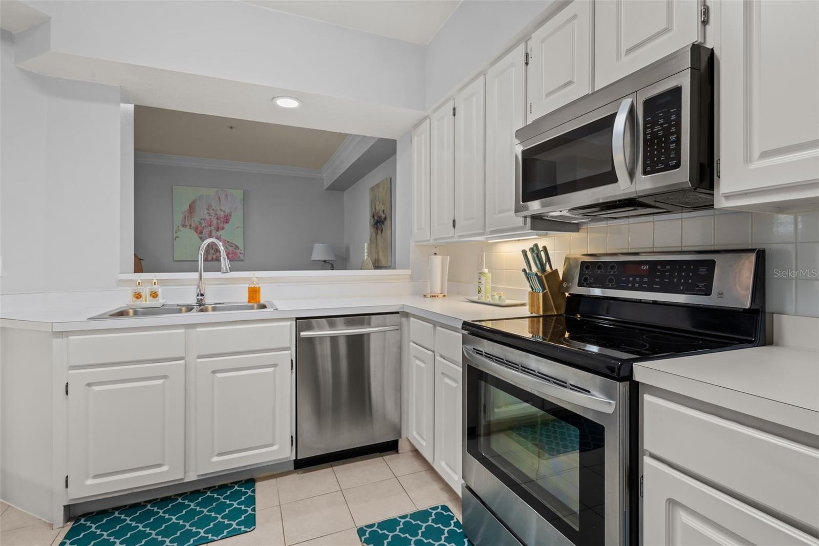 ISLAND CLUB AT ROCKY POINT A C - Residential