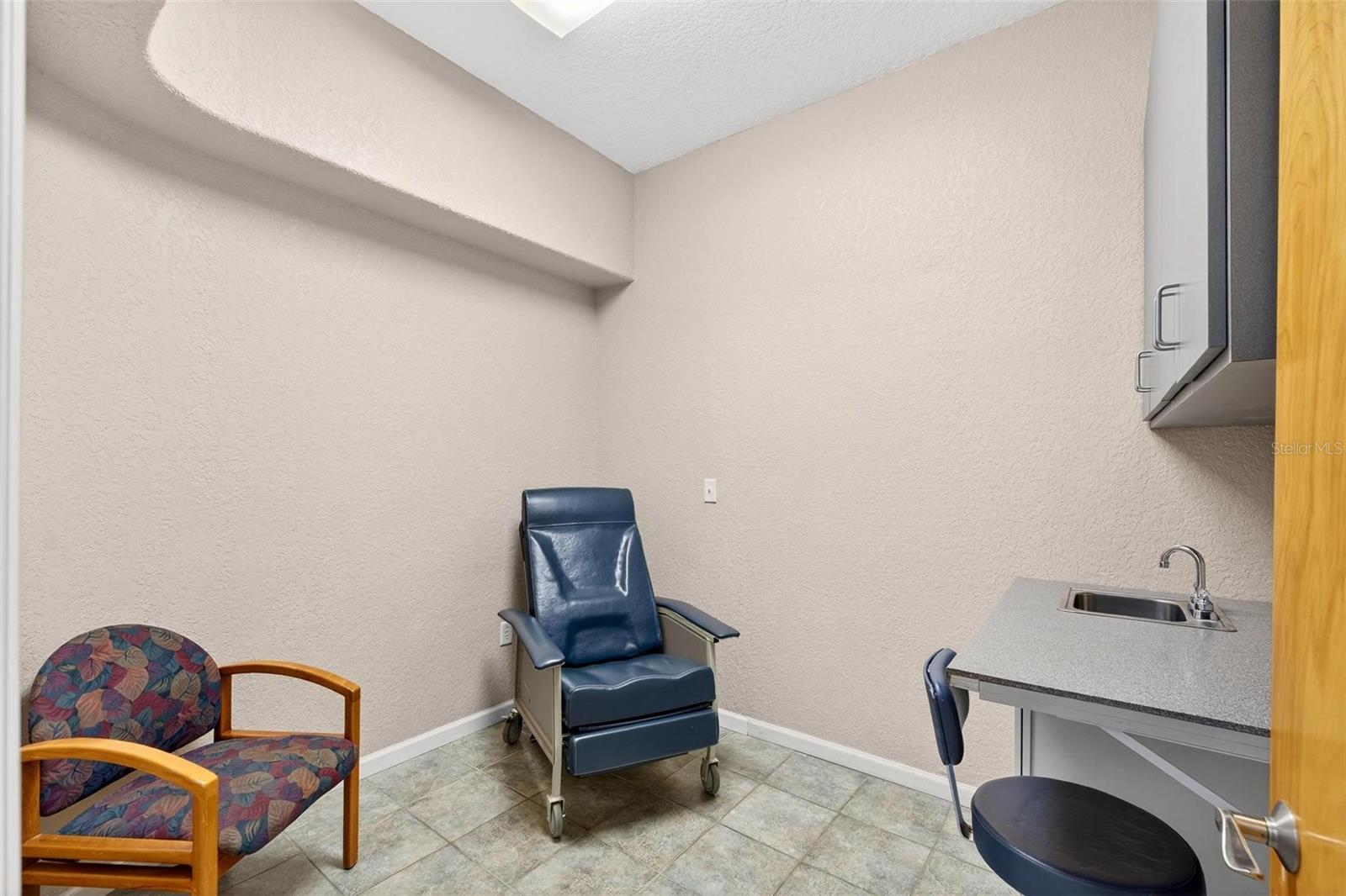 EUSTIS BISHOPS SUB - Commercial Sale