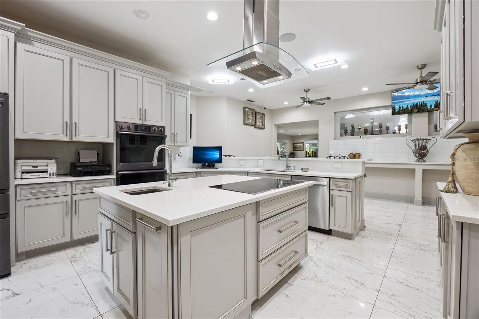 GROVELAND FARMS 21-23-24 - Residential