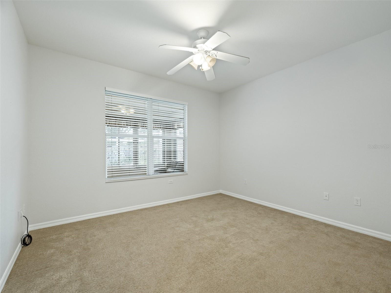 SPRUCE CREEK GOLF - Residential