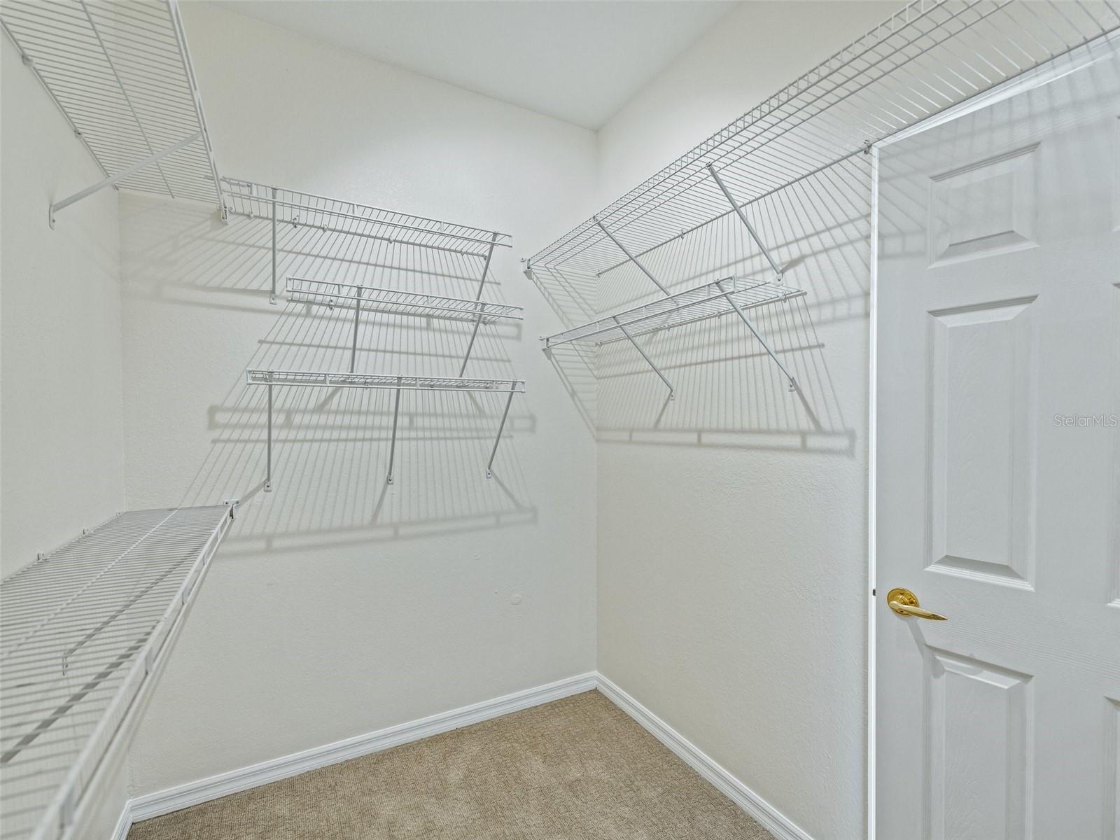 SPRUCE CREEK GOLF - Residential
