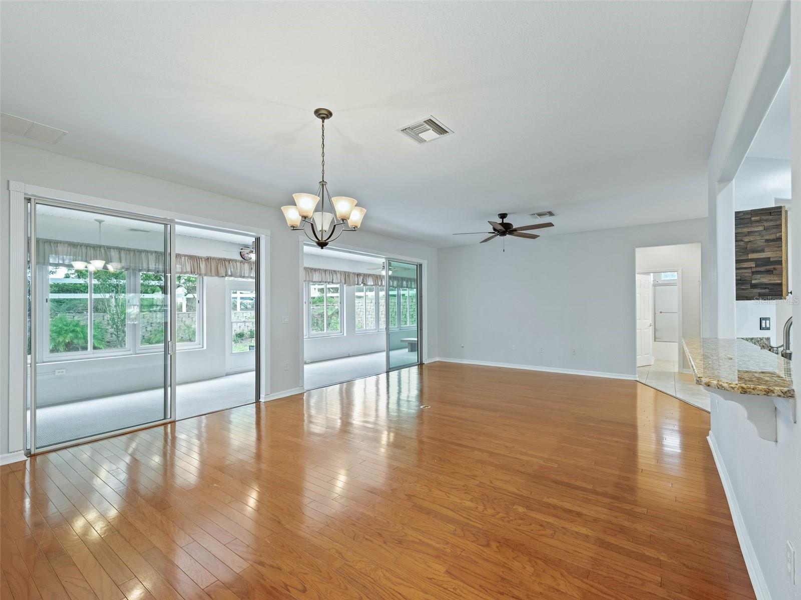 SPRUCE CREEK GOLF - Residential