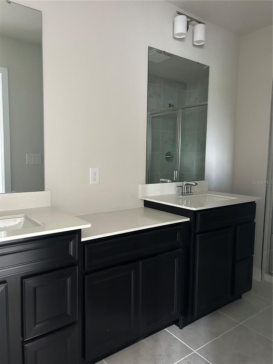 KENDALL POINTE - Residential
