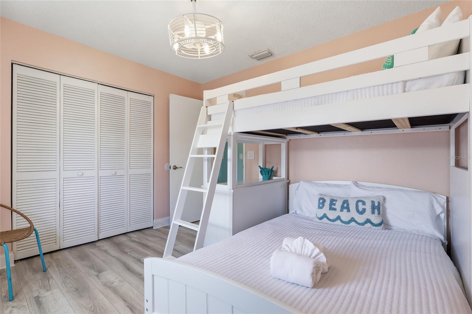 WEST WIND SHORES - Residential