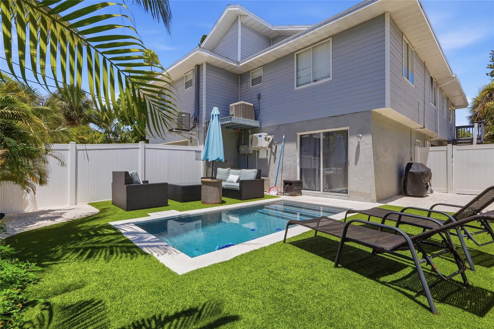 WEST WIND SHORES - Residential