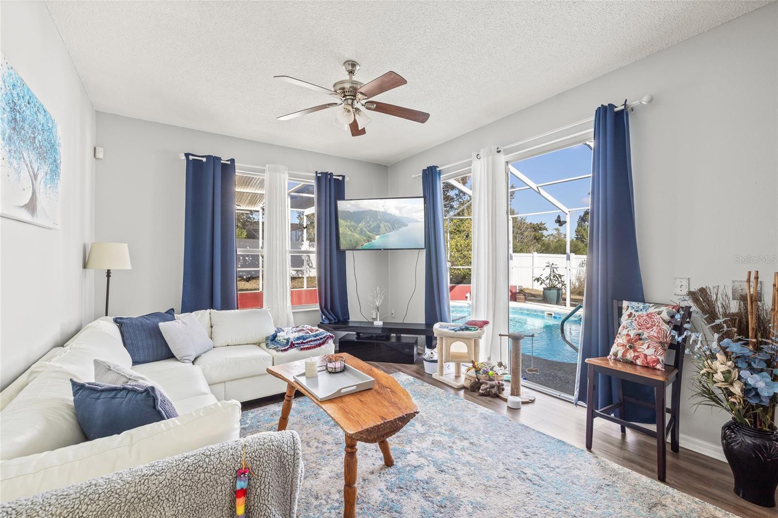 SPRING HILL - Residential