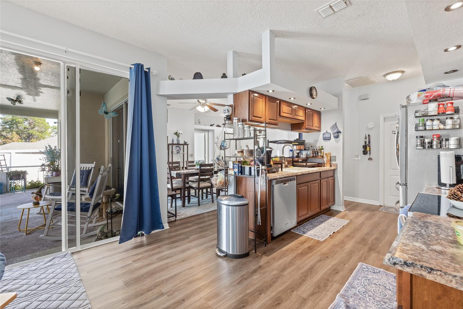 SPRING HILL - Residential