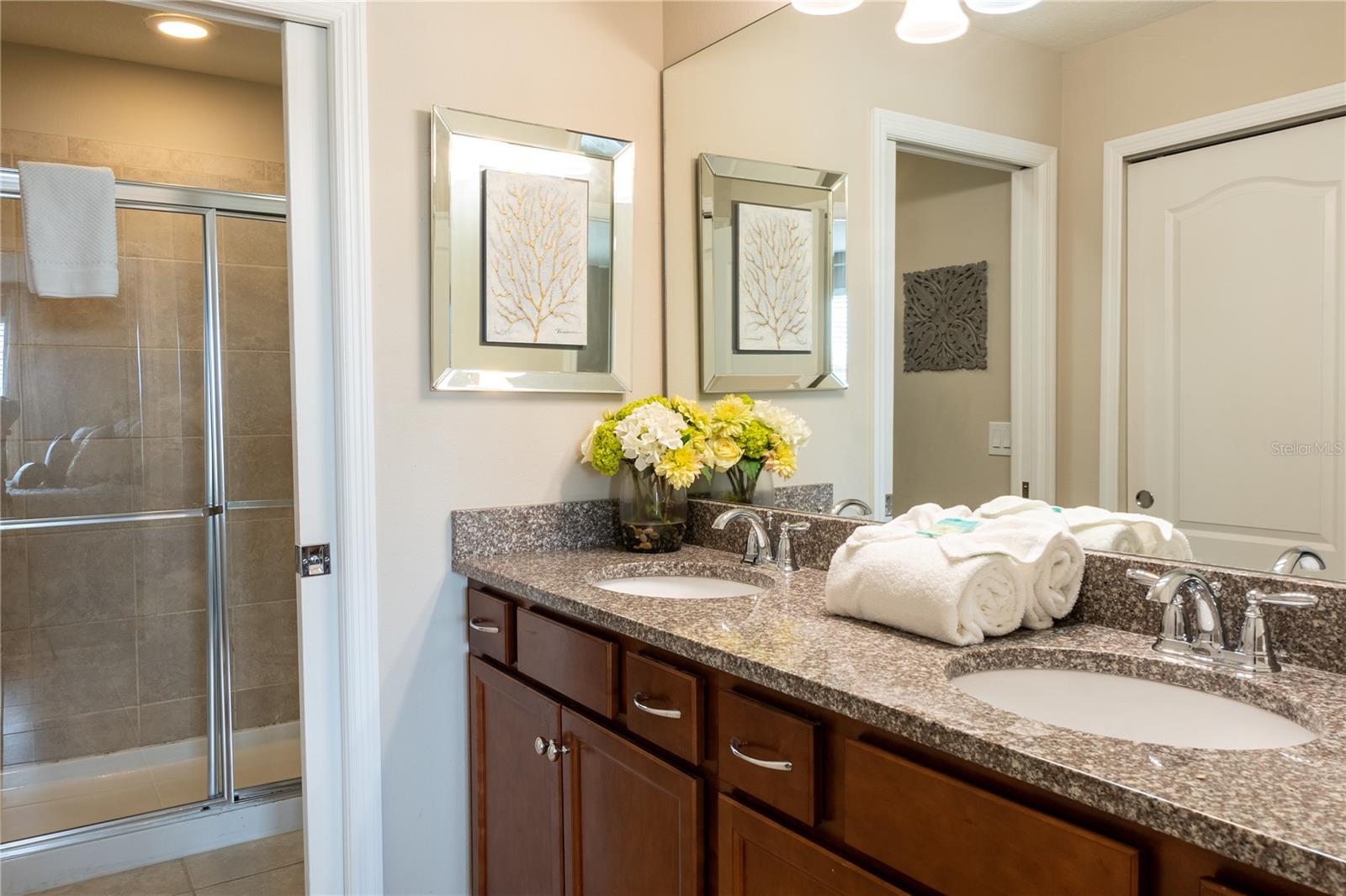 WINDSOR AT WESTSIDE PH 2B - Residential Lease