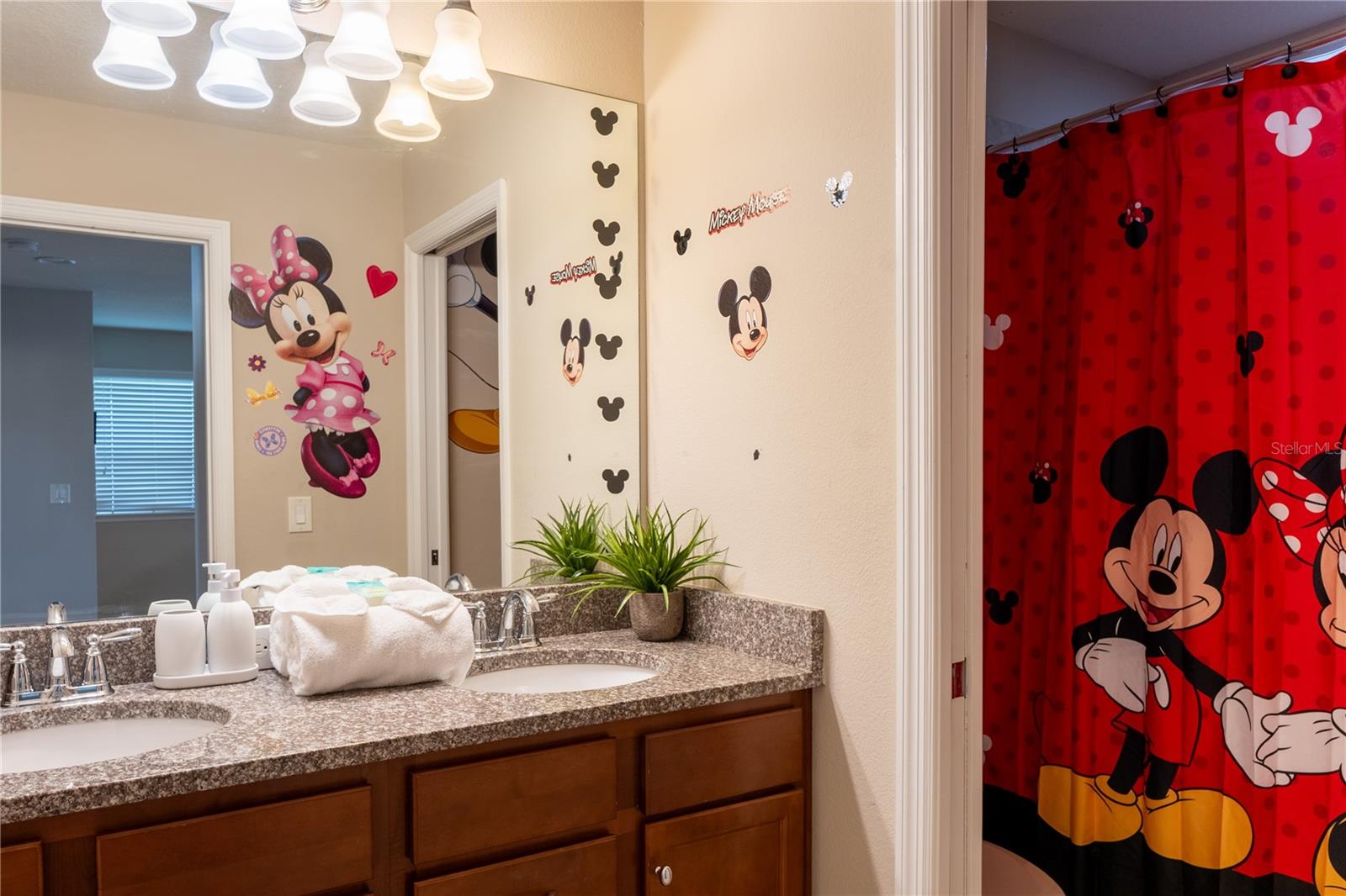 WINDSOR AT WESTSIDE PH 2B - Residential Lease