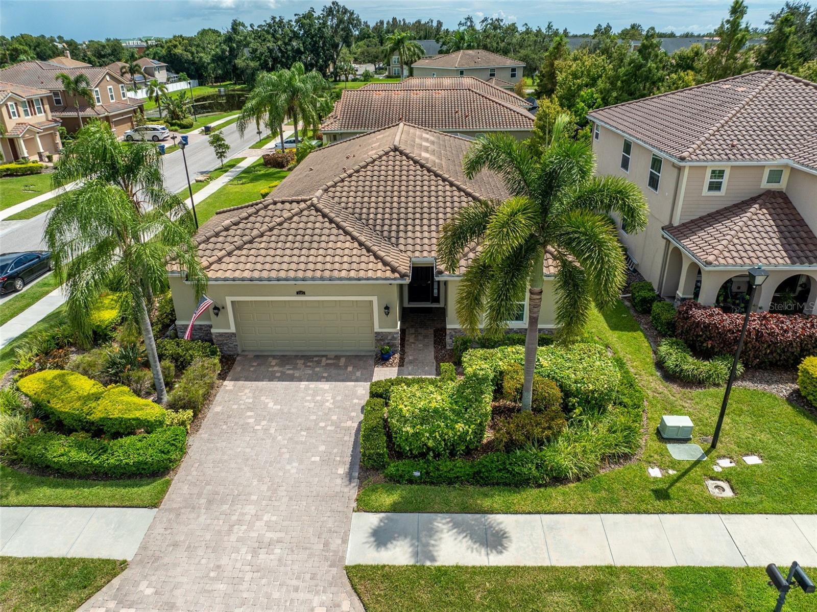 ASHTON POINTE - Residential