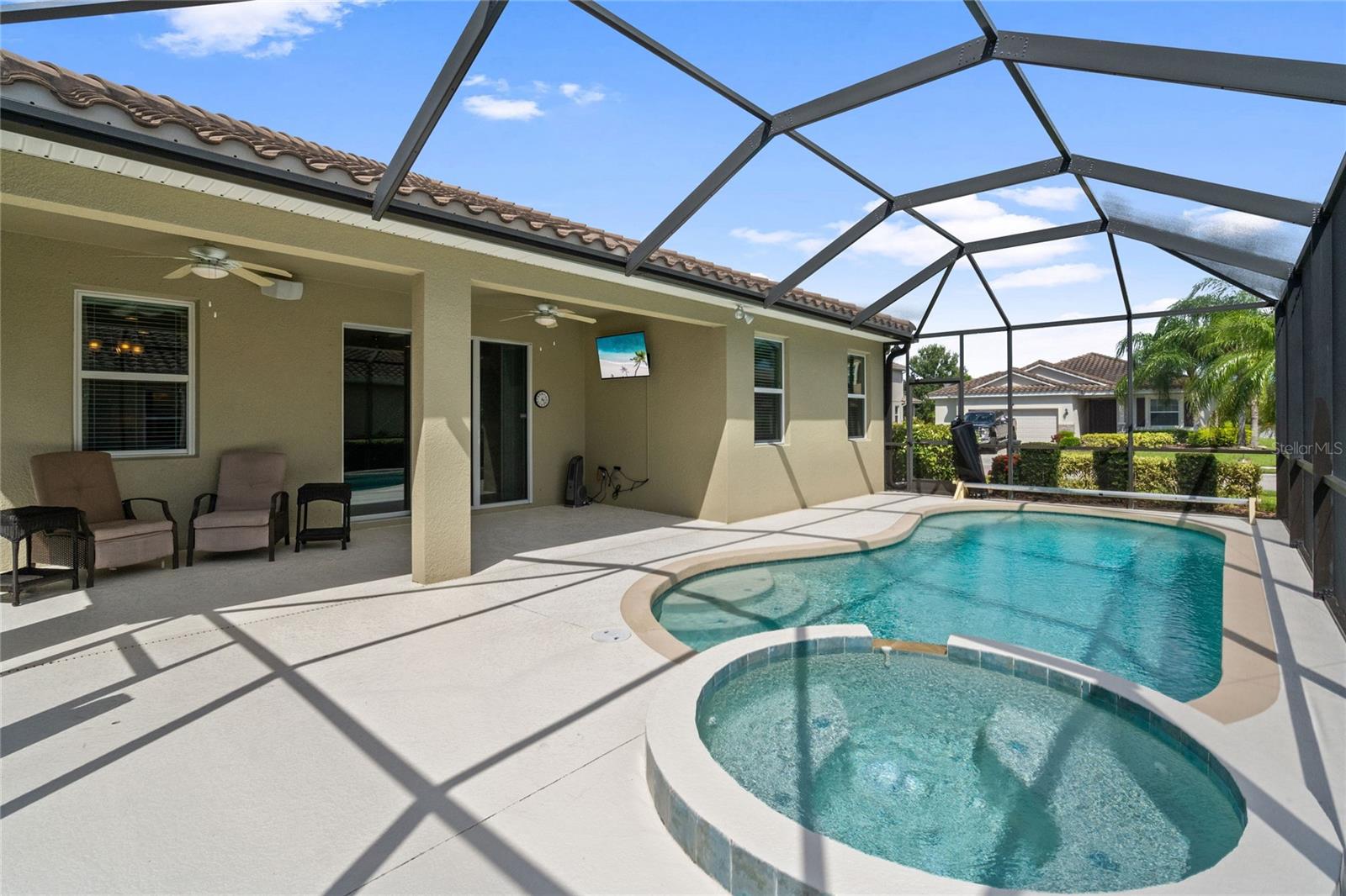 ASHTON POINTE - Residential