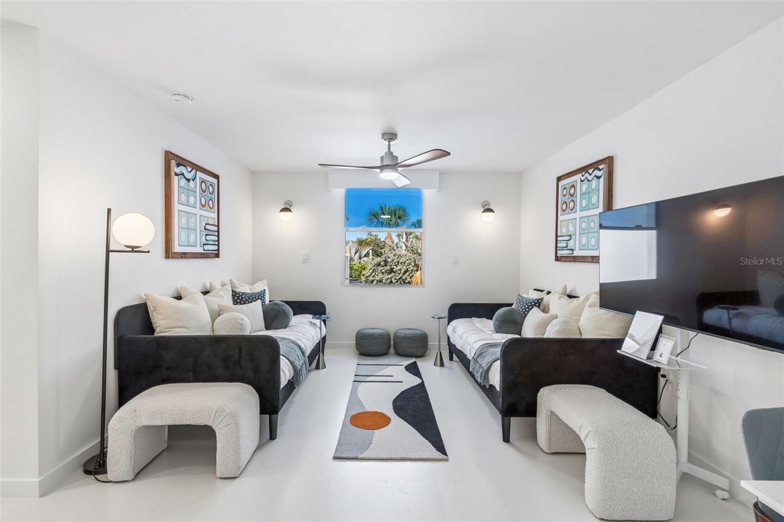 SANDERLING CLUB - Residential