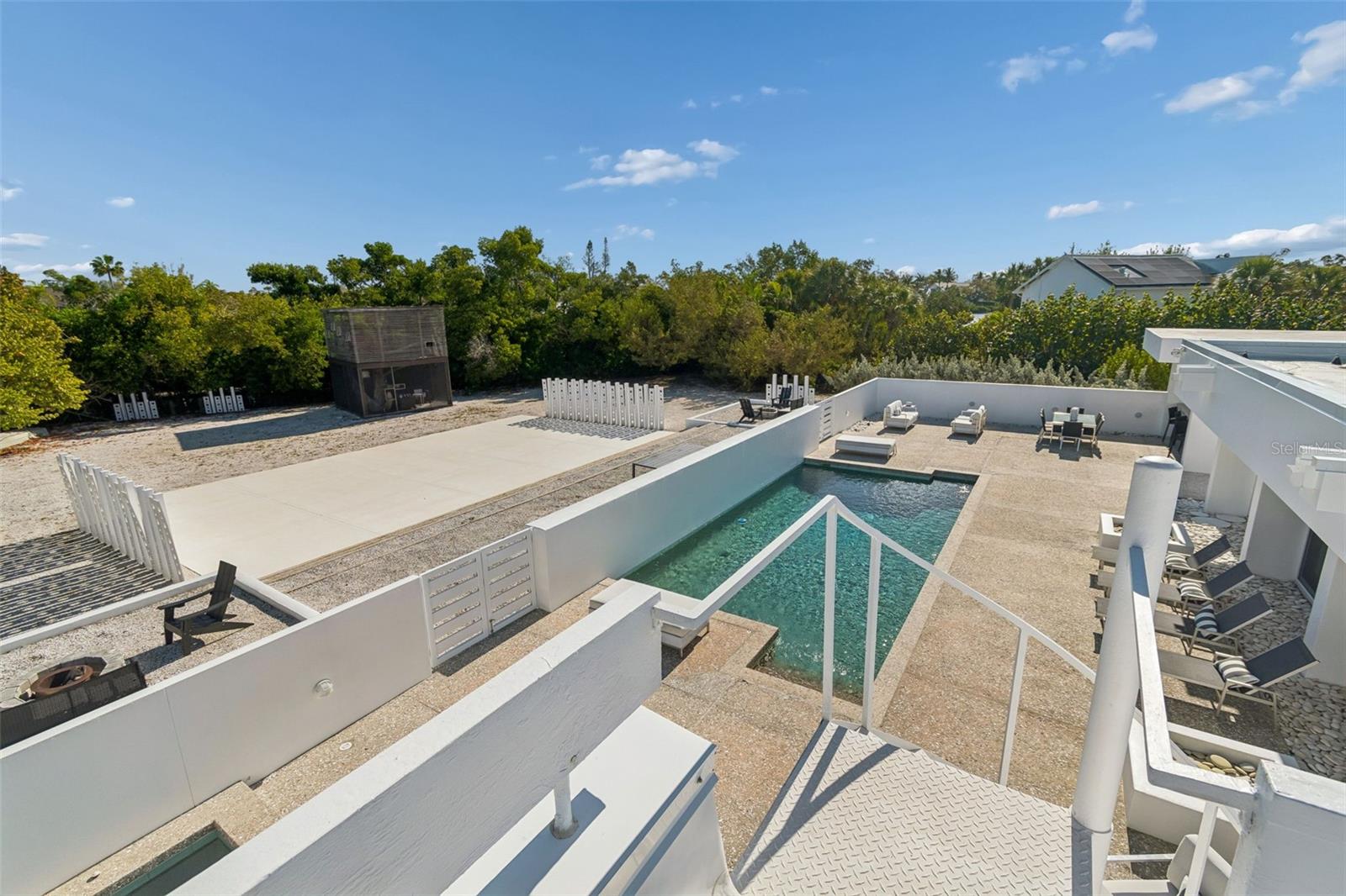 SANDERLING CLUB - Residential