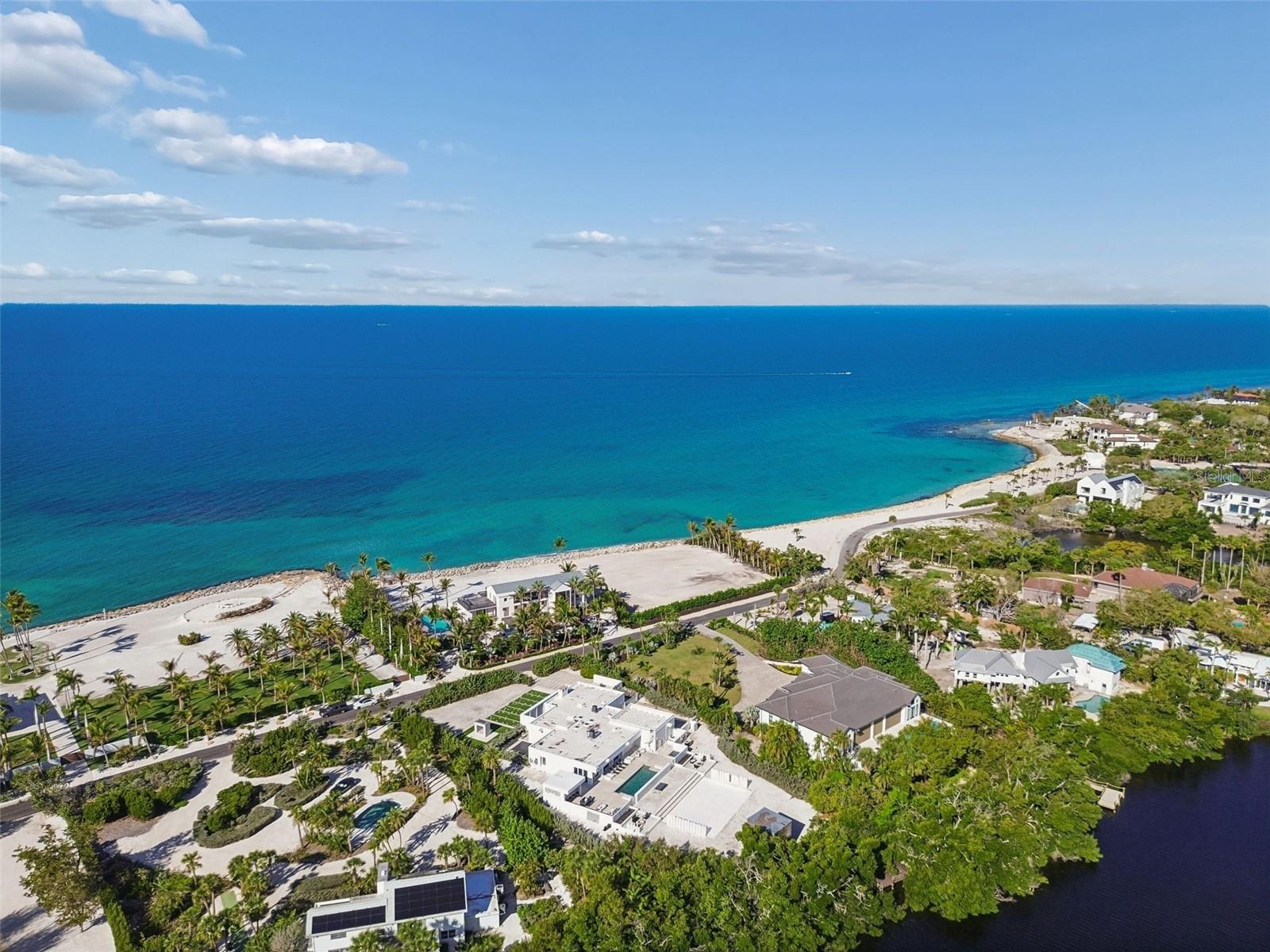 SANDERLING CLUB - Residential