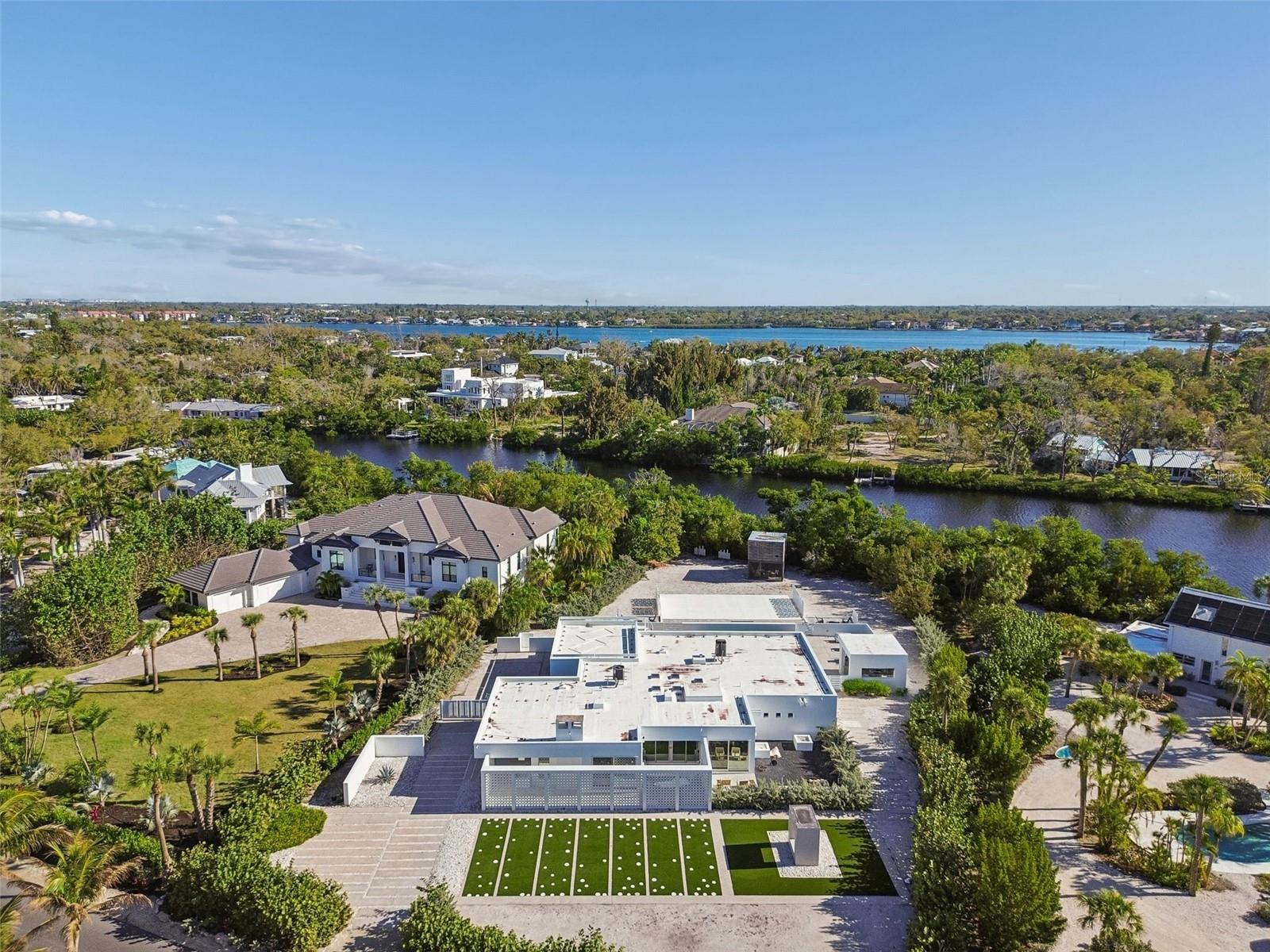 SANDERLING CLUB - Residential