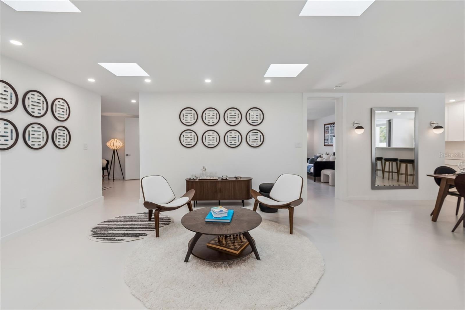 SANDERLING CLUB - Residential
