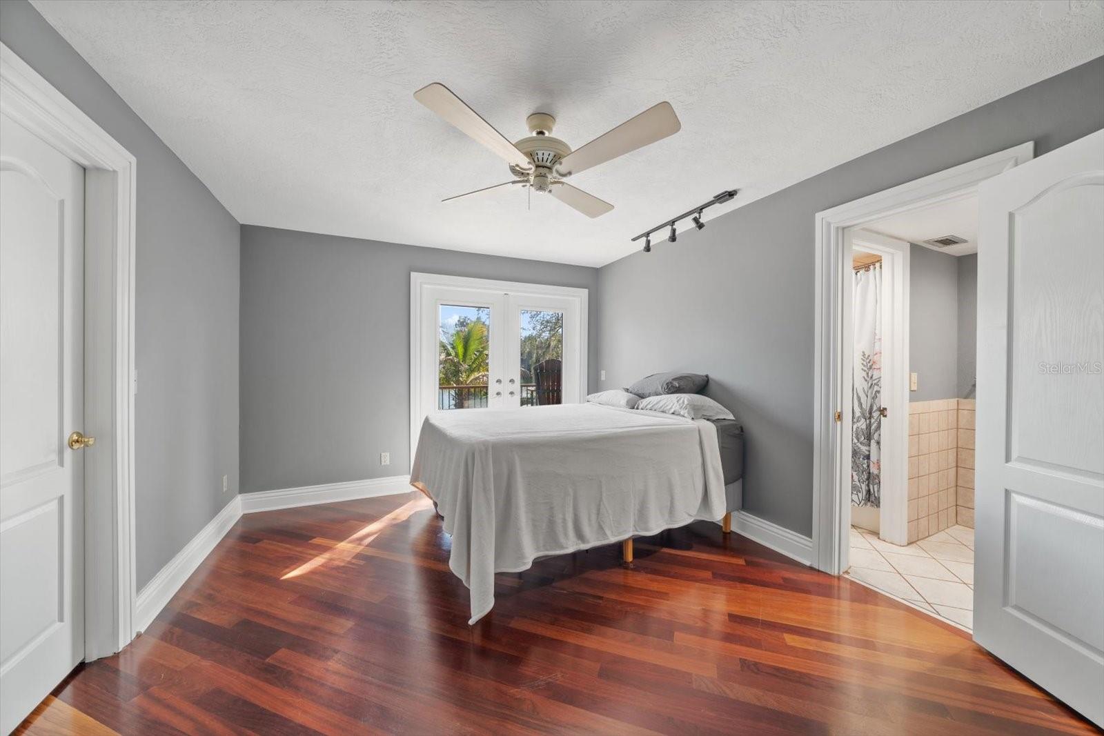 PINELLAS GROVES - Residential
