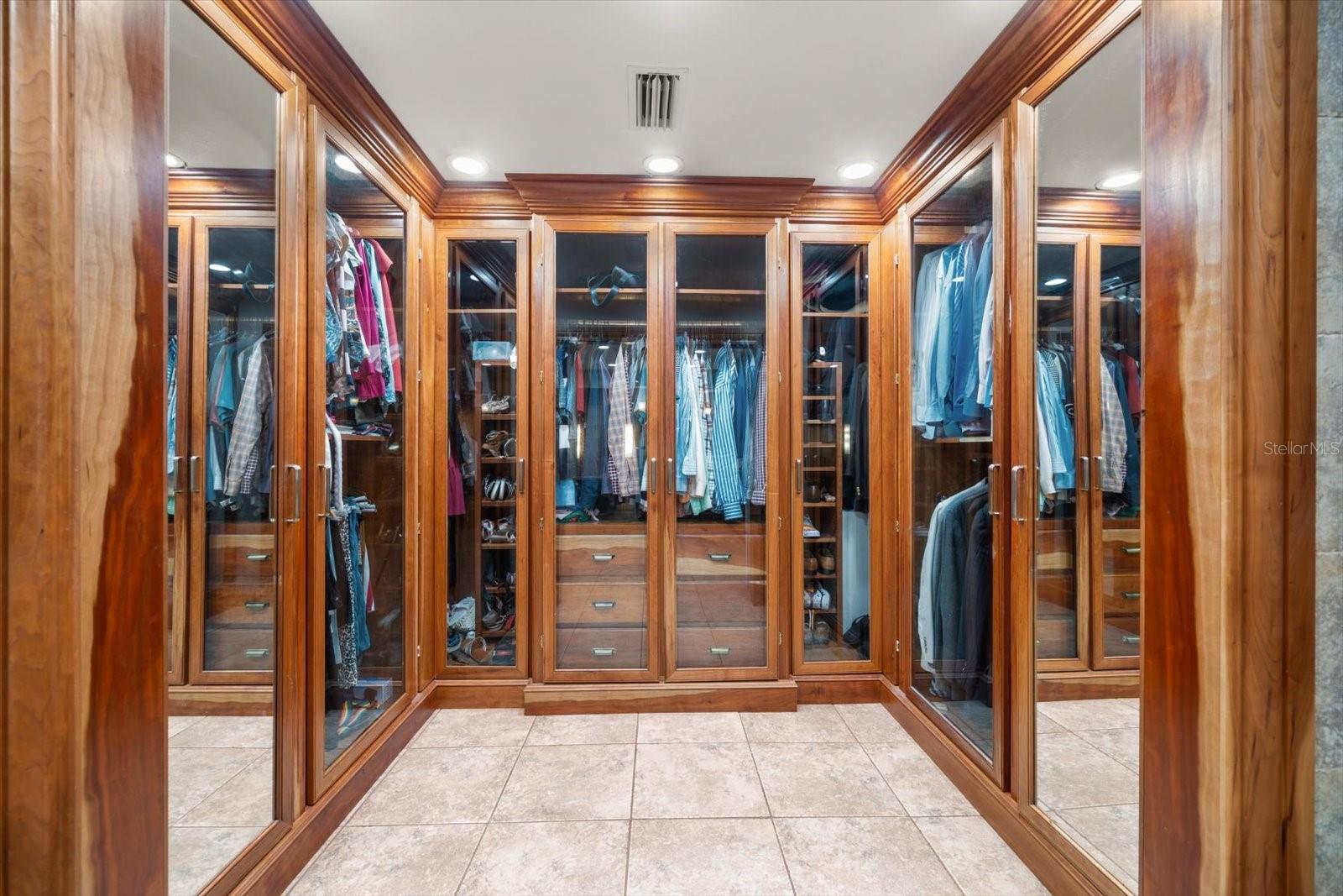 PINELLAS GROVES - Residential