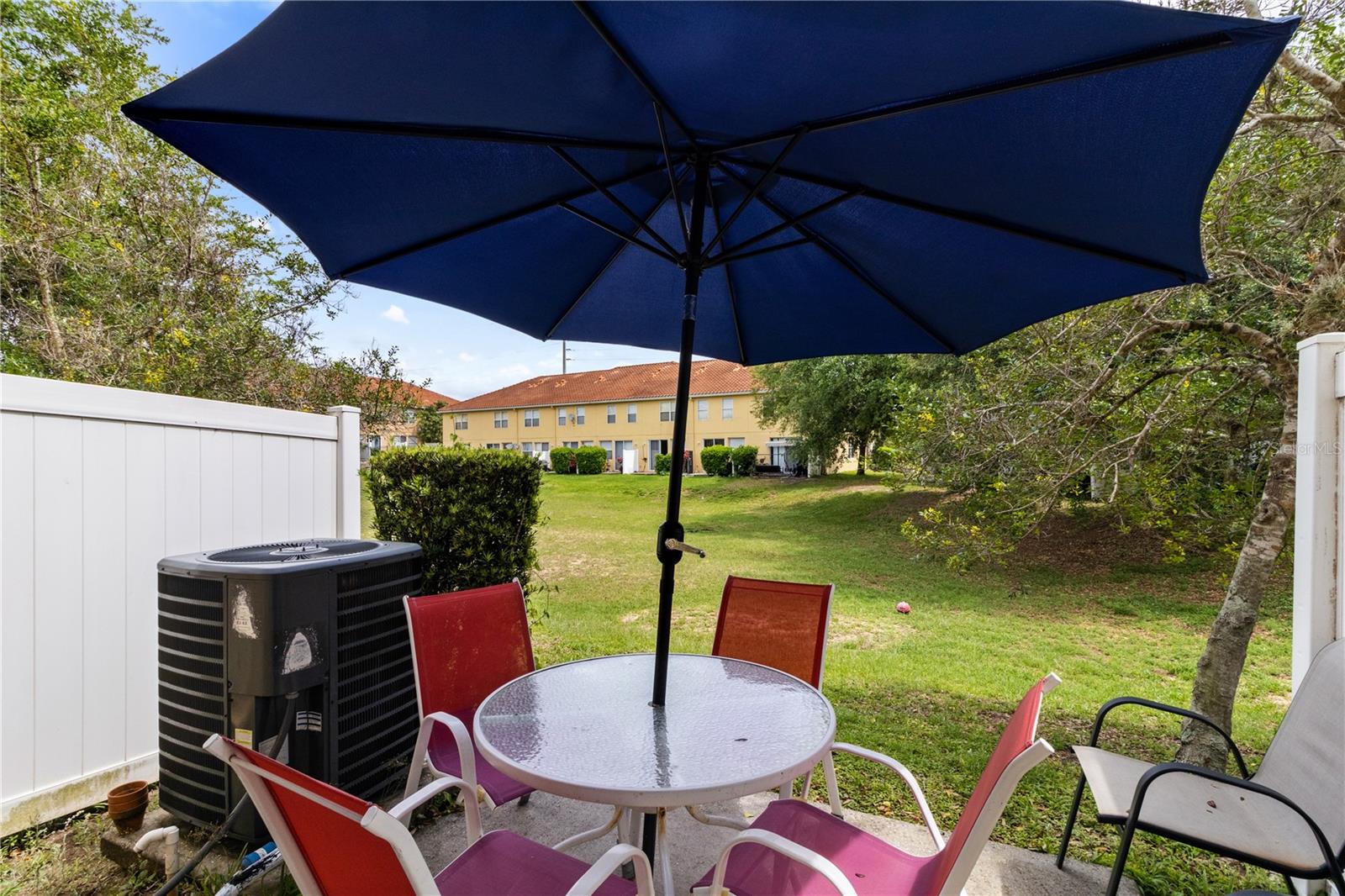 CRESTWYND BAY - Residential