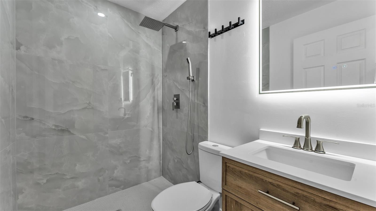 INDIAN WATERS UNIT 02 UNREC - Residential
