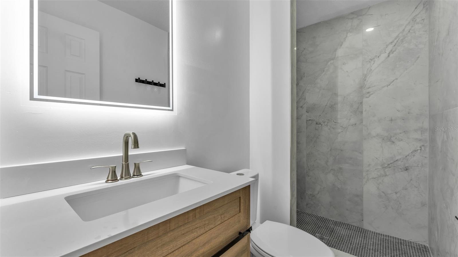 INDIAN WATERS UNIT 02 UNREC - Residential