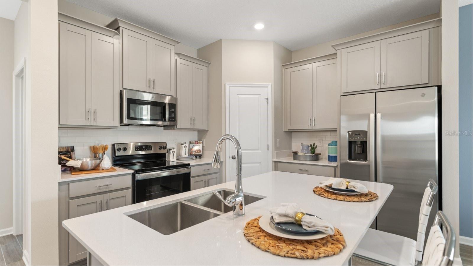 WELLNESS WAY 32S - Residential