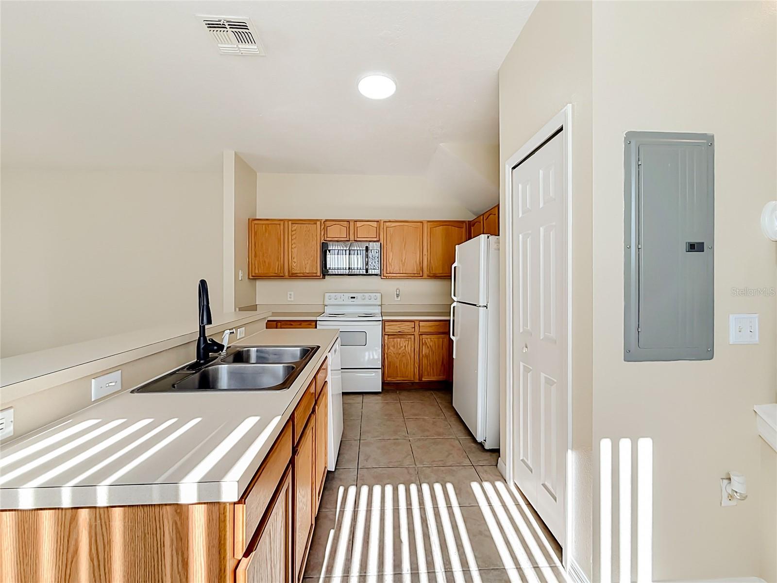 HIDDEN FOREST AT SILVER CREEK - Residential