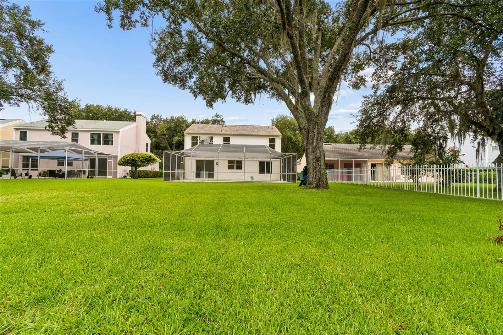 TAMPA PALMS AREA 2 7E UNIT 2 - Residential