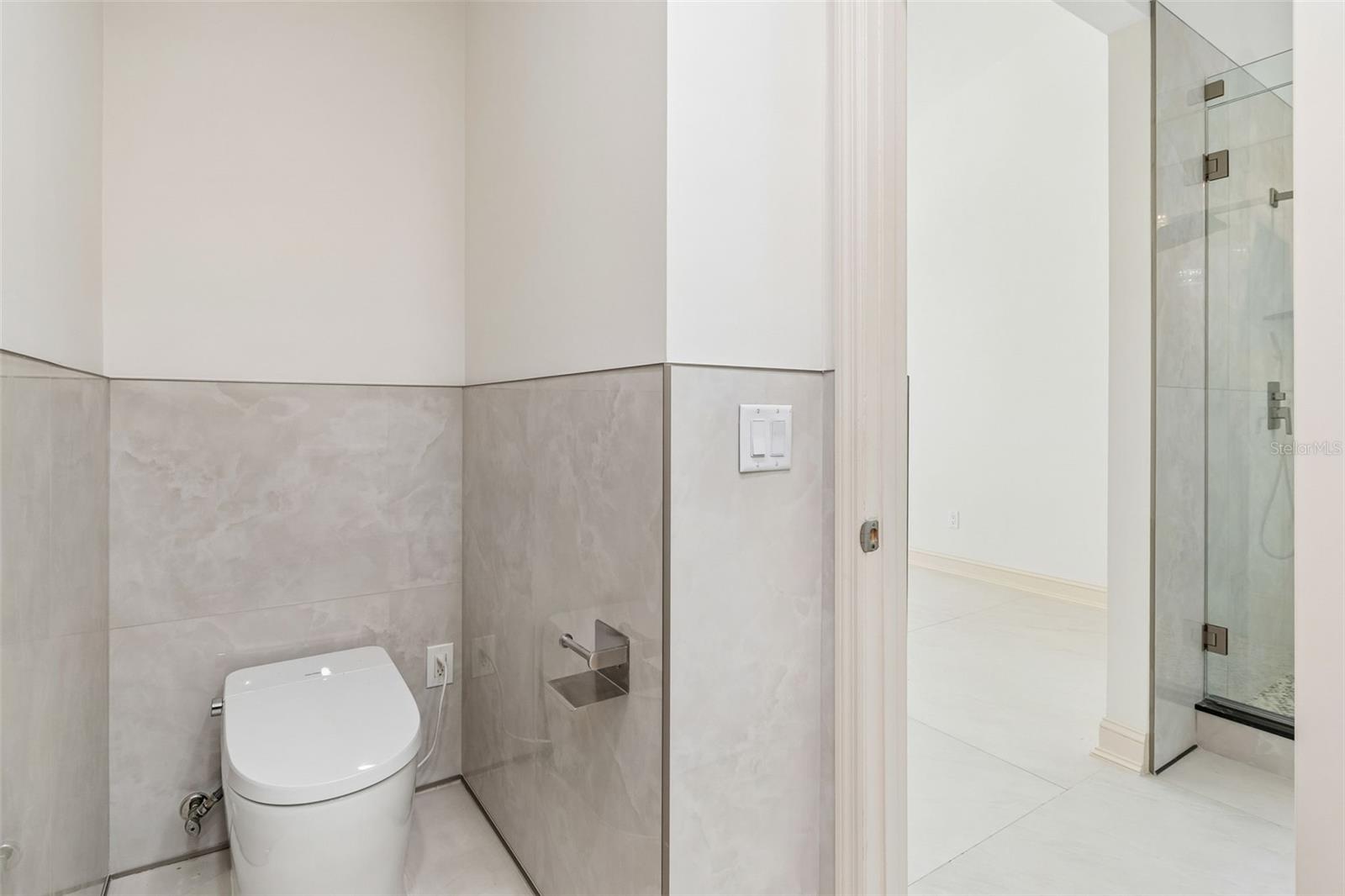 TAMPA PALMS AREA 2 7E UNIT 2 - Residential