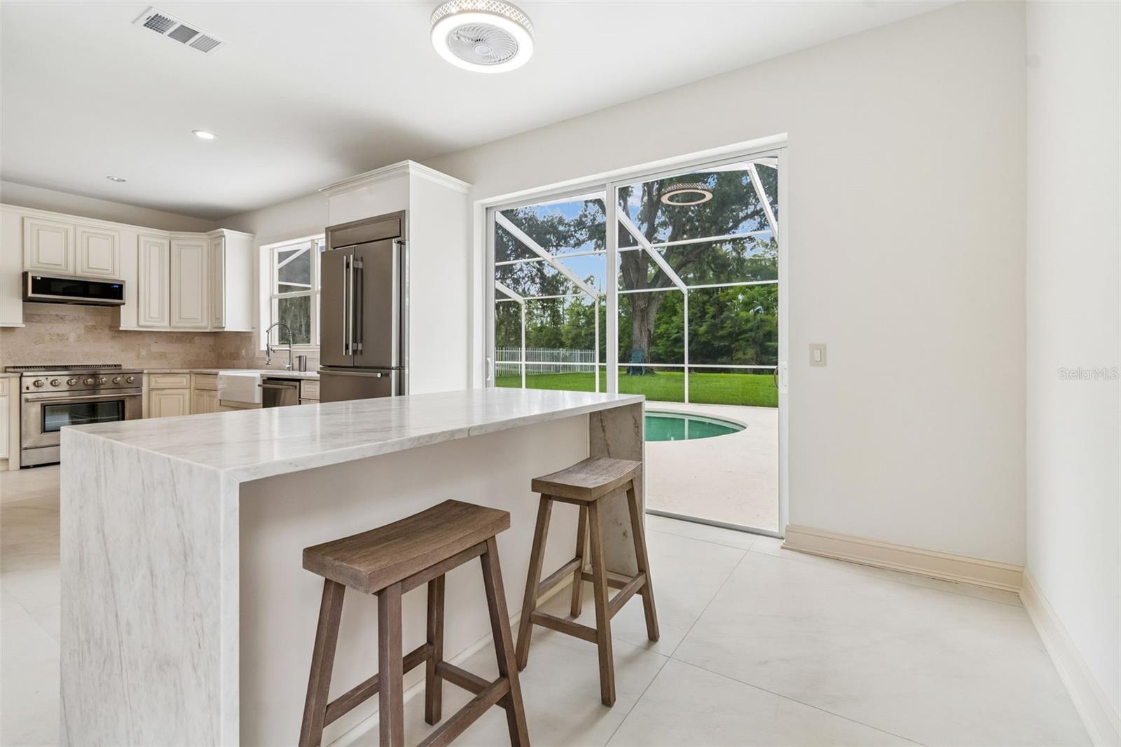 TAMPA PALMS AREA 2 7E UNIT 2 - Residential