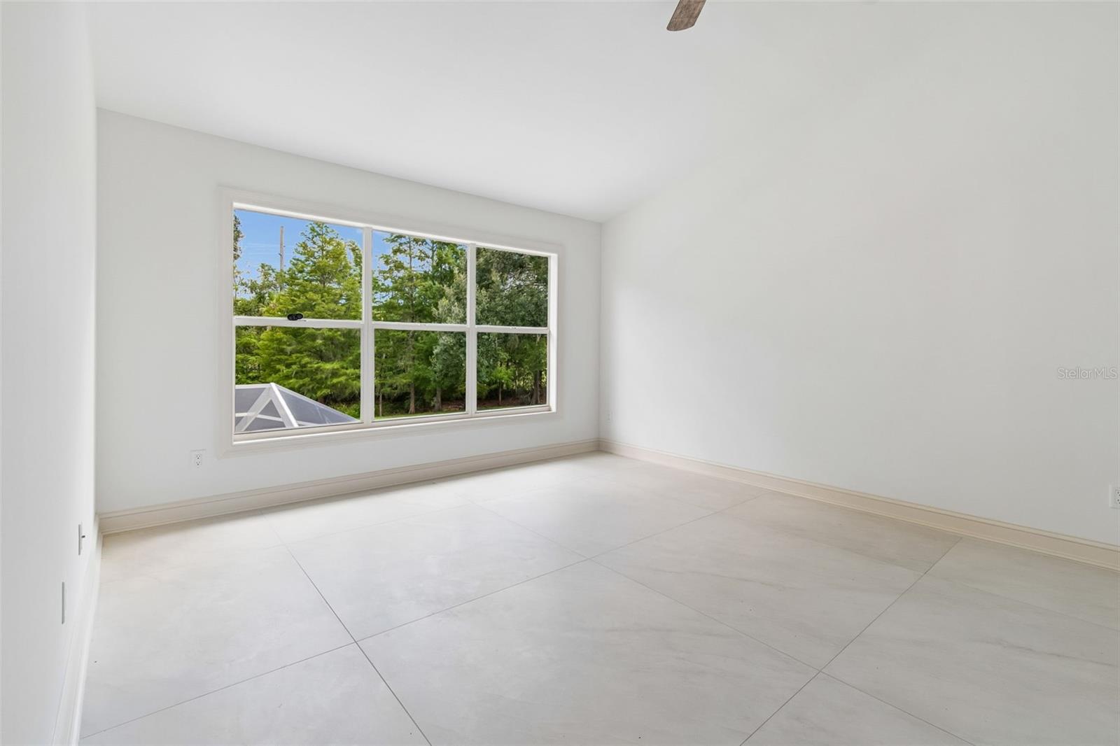TAMPA PALMS AREA 2 7E UNIT 2 - Residential