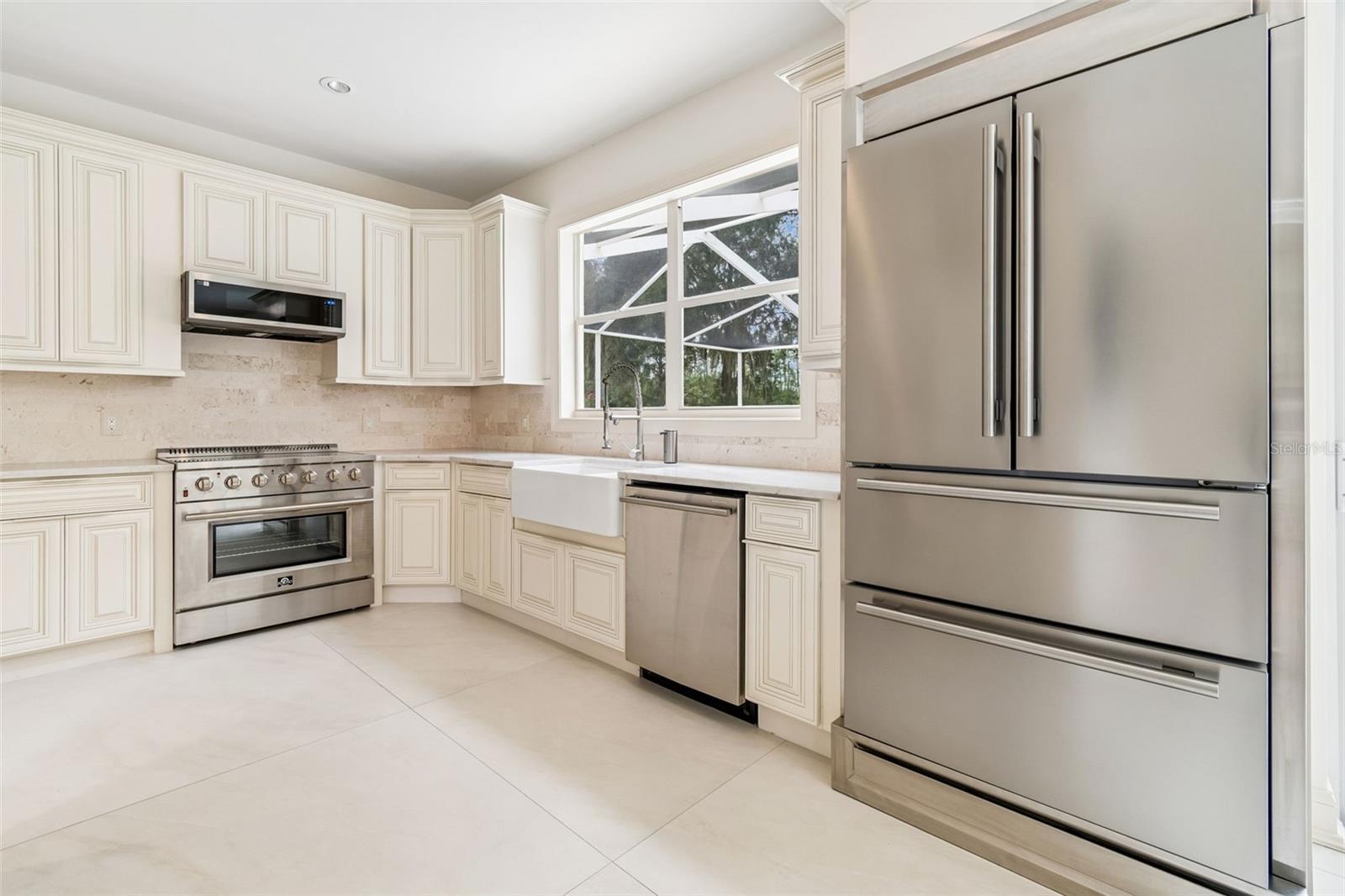 TAMPA PALMS AREA 2 7E UNIT 2 - Residential
