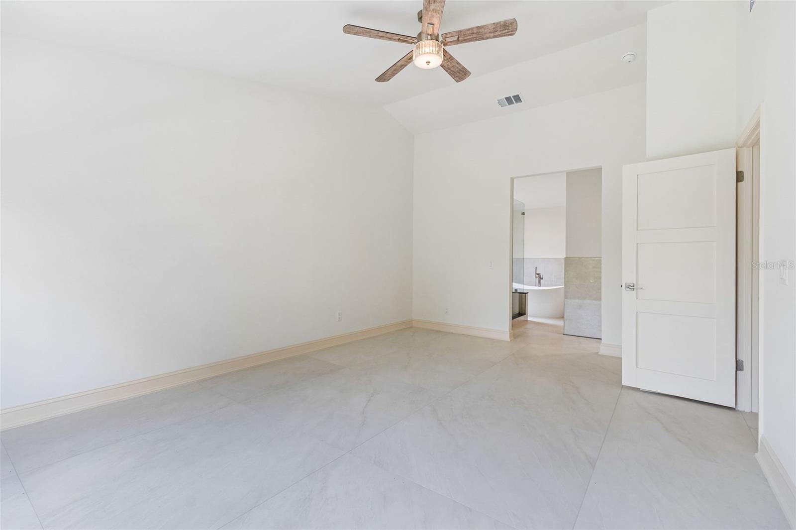 TAMPA PALMS AREA 2 7E UNIT 2 - Residential