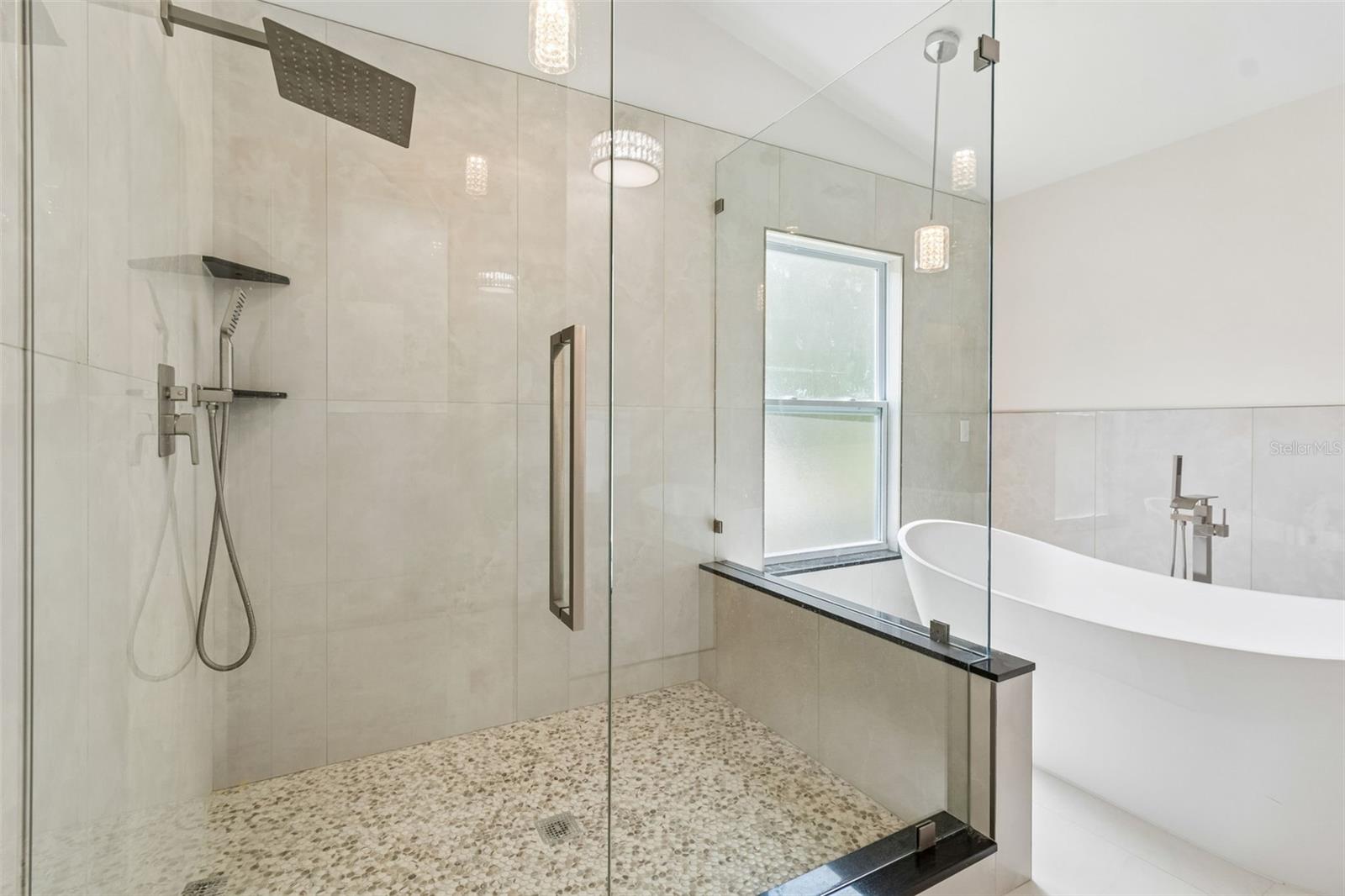 TAMPA PALMS AREA 2 7E UNIT 2 - Residential