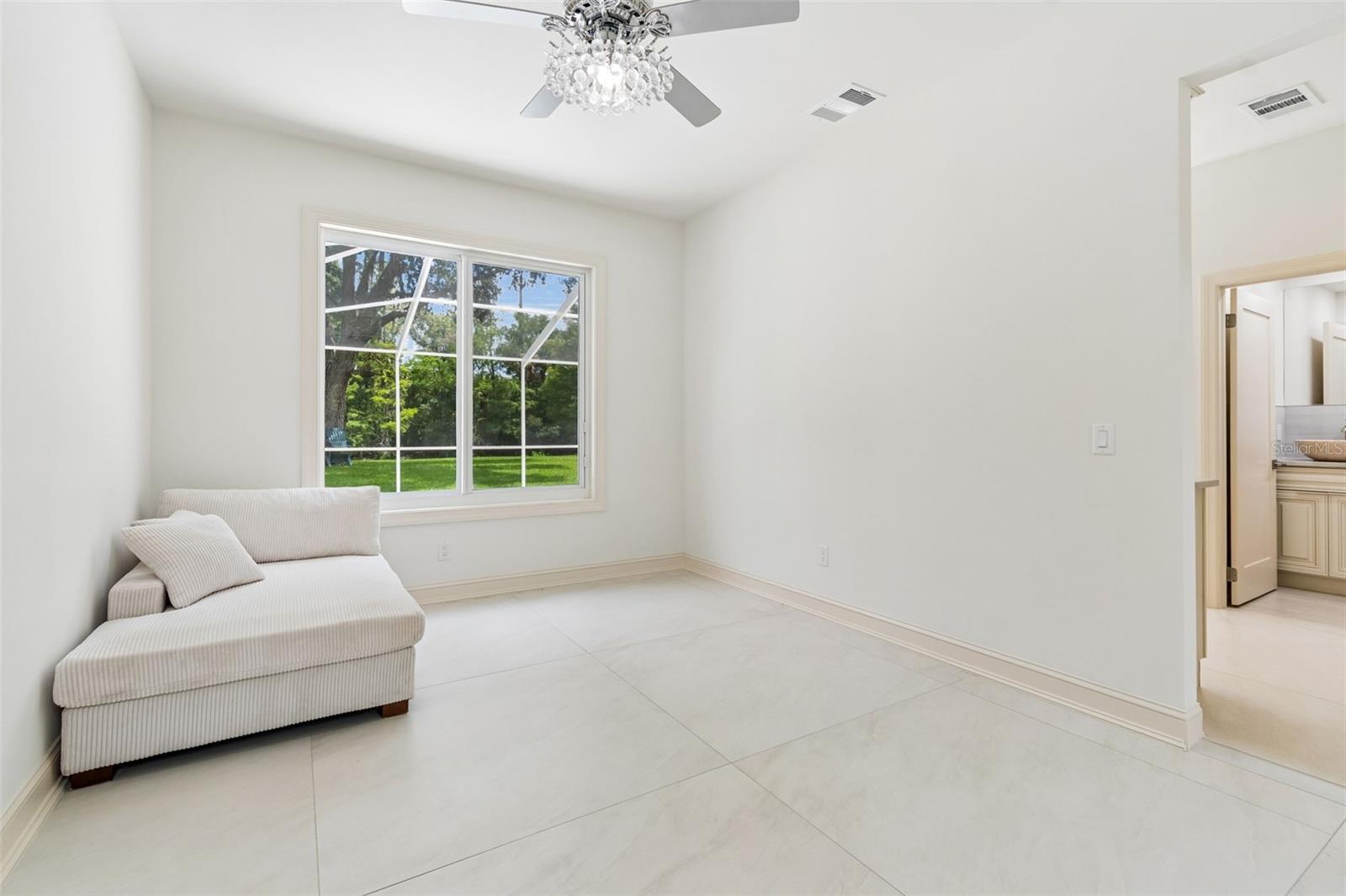 TAMPA PALMS AREA 2 7E UNIT 2 - Residential