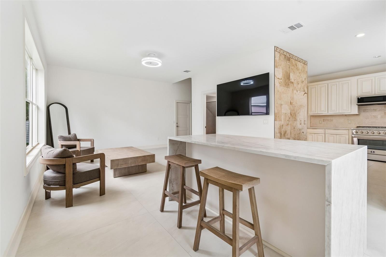 TAMPA PALMS AREA 2 7E UNIT 2 - Residential