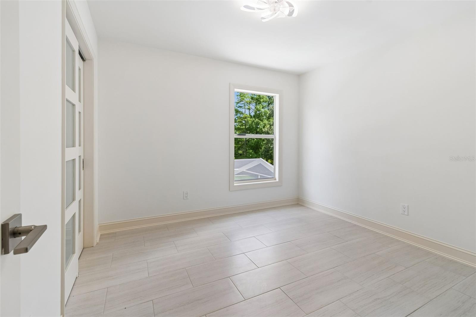 TAMPA PALMS AREA 2 7E UNIT 2 - Residential
